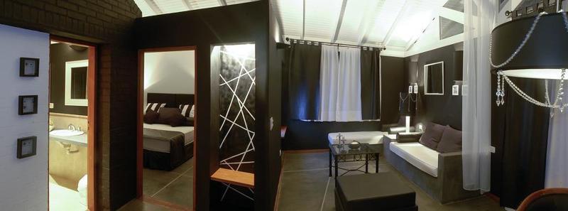 Raices Amambai Lodges Puerto Iguazu Bagian luar foto