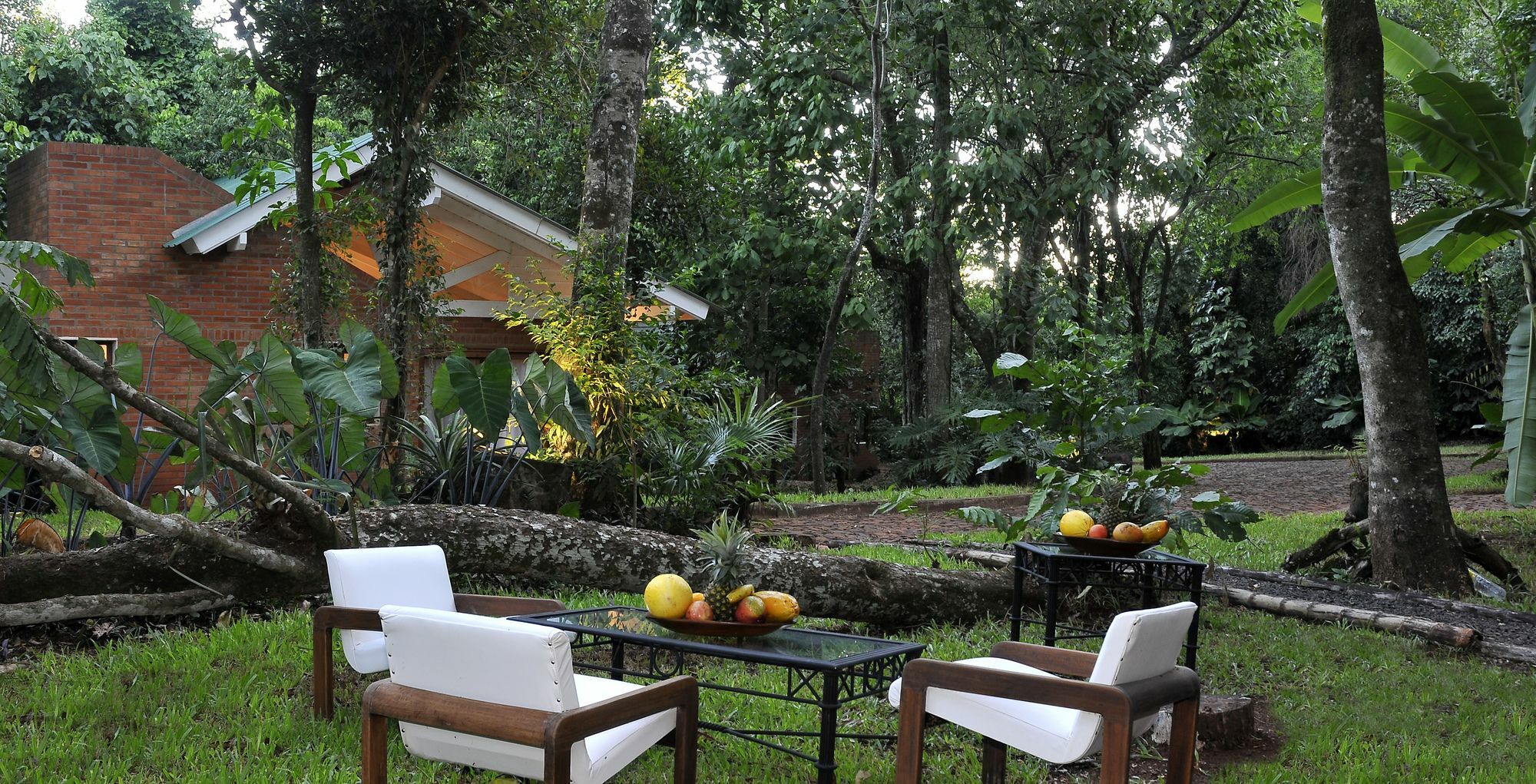 Raices Amambai Lodges Puerto Iguazu Bagian luar foto
